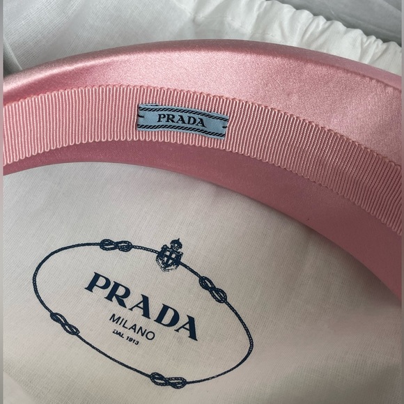 PRADA 👑 Perfect Pink Satin Silk Headband. NEW. - Picture 2 of 7